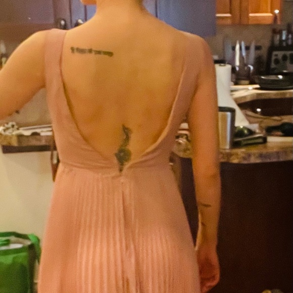 Rose custom dress - Picture 2 of 3